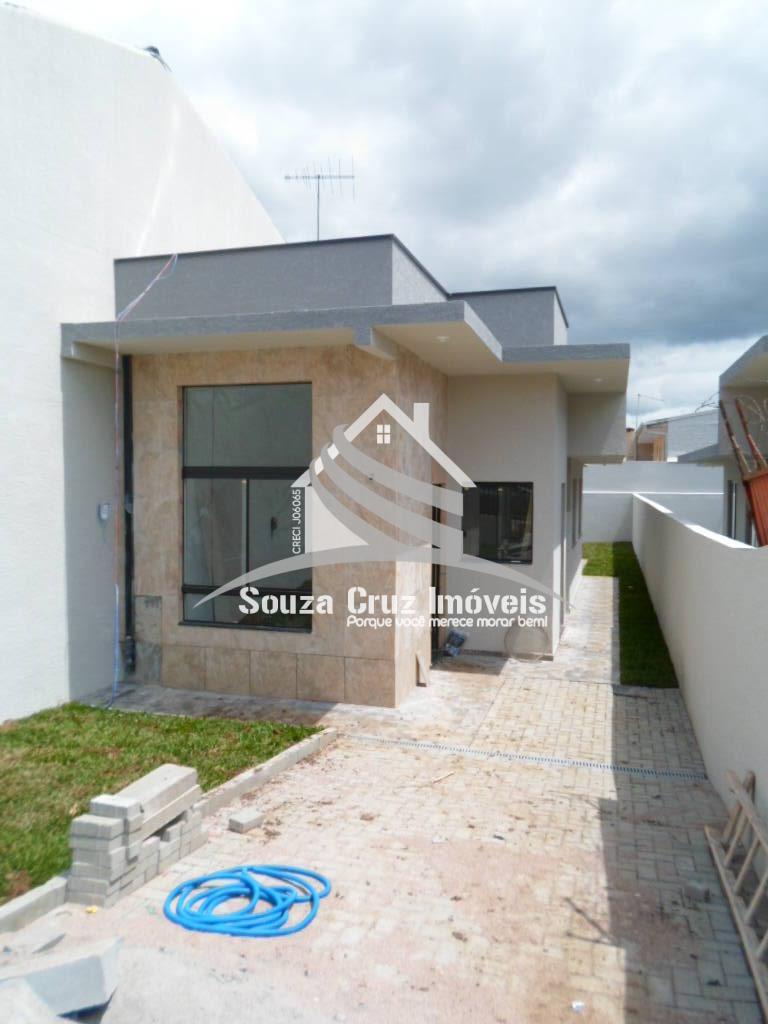 Casa à venda com 3 quartos, 60m² - Foto 1