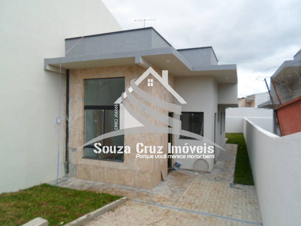 Casa à venda com 3 quartos, 60m² - Foto 2