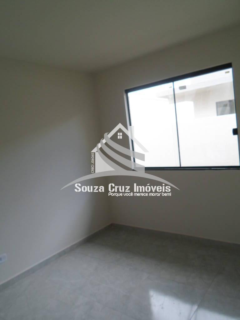 Casa à venda com 3 quartos, 60m² - Foto 4