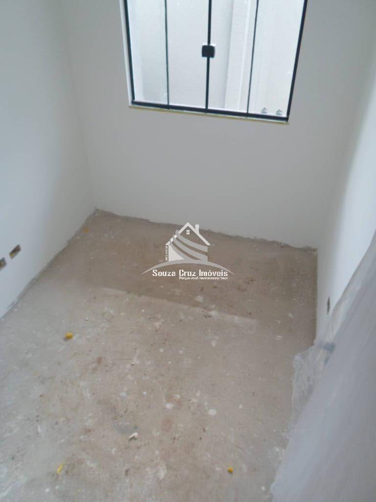 Casa à venda com 3 quartos, 60m² - Foto 17